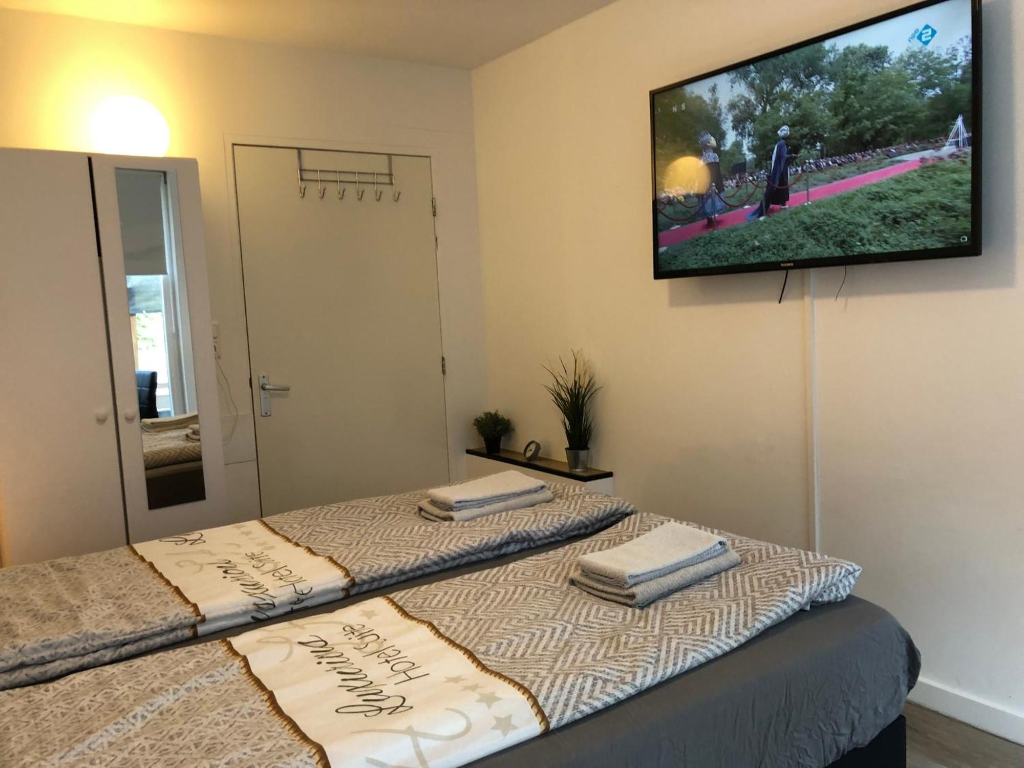 Luxe Wellness Apartment Apeldoorn With Jacuzzi And Sauna Kültér fotó